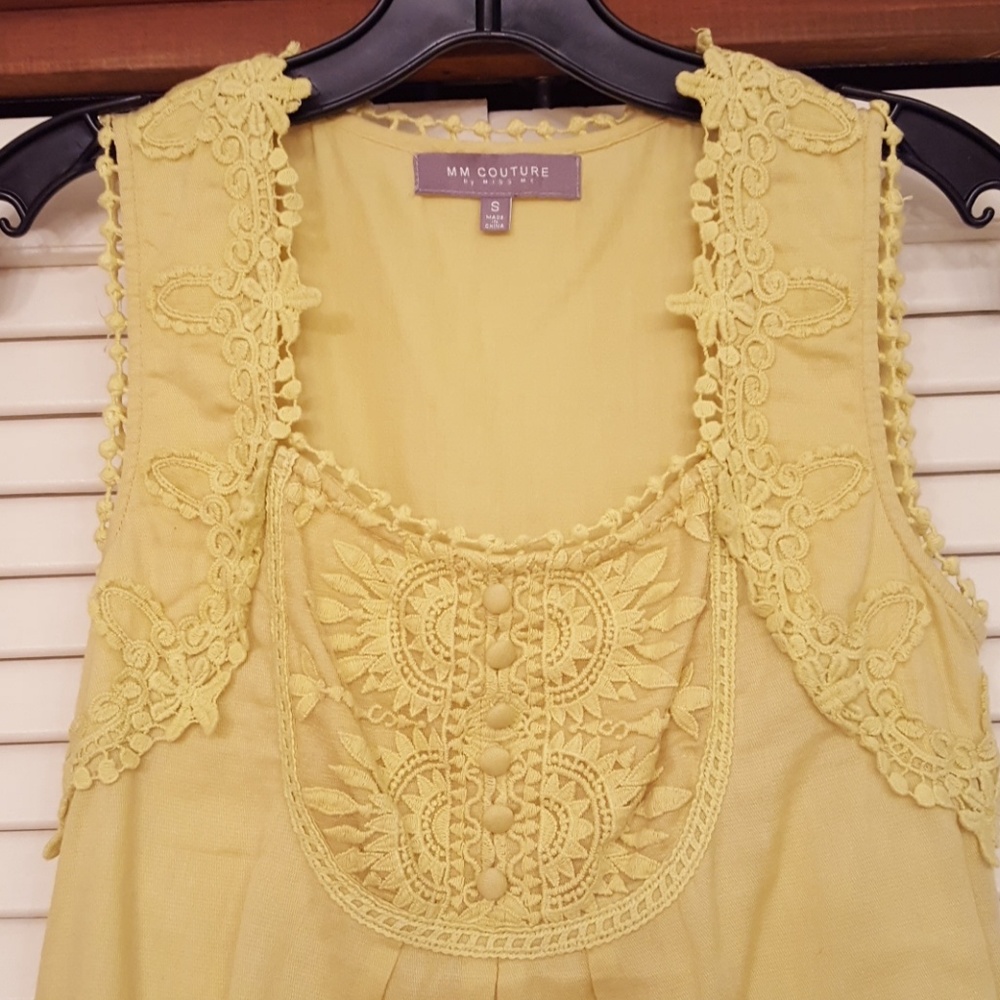 MM COUTURE MISS ME YELLOW EMBROIDERED TOP EUC - Picture 2 of 5